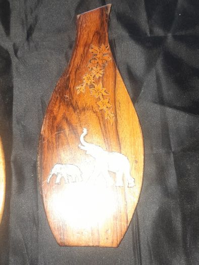 A Pair of Old Indian Rosewood Wall Hanging Plaques with Elephant and Floral Inlay