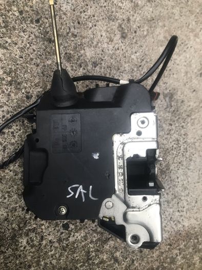 Mercedes C class W203 Drivers door lock mechanism
