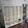 Stunning floating unit on wheels Image 2