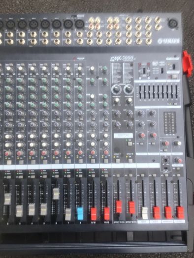 Yamaha EMX 5000