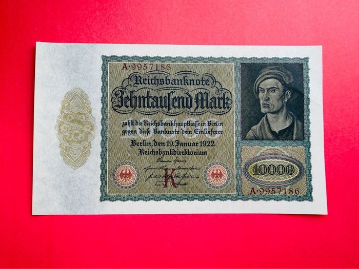 Germany  10000 Marks  1922   PICK. 70  VAMPIRE NOTE ( Uncirculated )