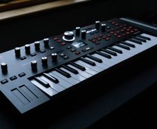 ASM Hydrasynth Explorer Synth