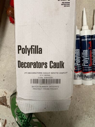 Polyfilla decorators caulk
