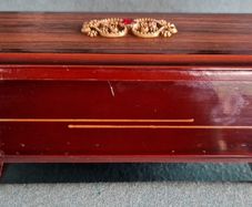 Vintage jewellery box