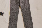 Jeggings style trousers.