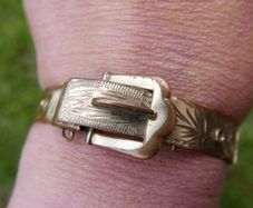 Vintage Excalibur 1/20 RG pre-loved buckle bangle , exclusive to Harrods, by Hatton Garden London. C30