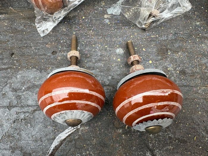 swirled ceramic knobs x10