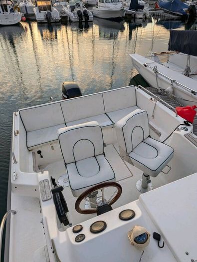 Sport/fishing boat - 60hp outboard