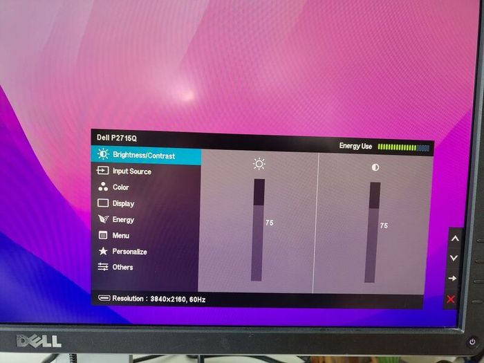 Dell P2715Q
