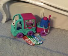 Crayola washable design dogs truck