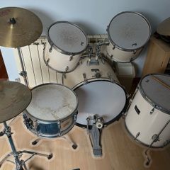 Pearl Forum Drumkit
