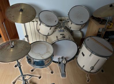 Pearl Forum Drumkit