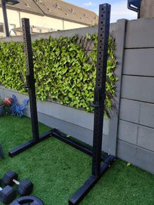 Squat rack