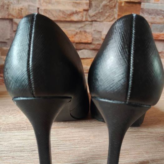 Black heels, size 6
