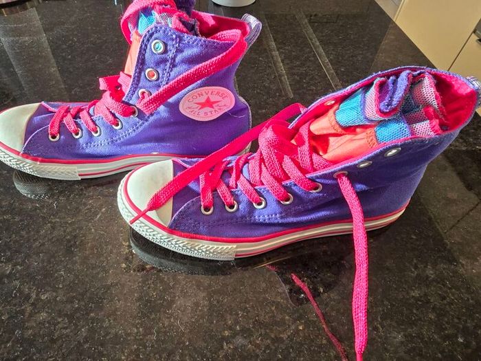 Converse size 4 worn a handful of times