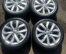 17 inch Genuine Volkswagen Alloys with Tyres  22545 R17