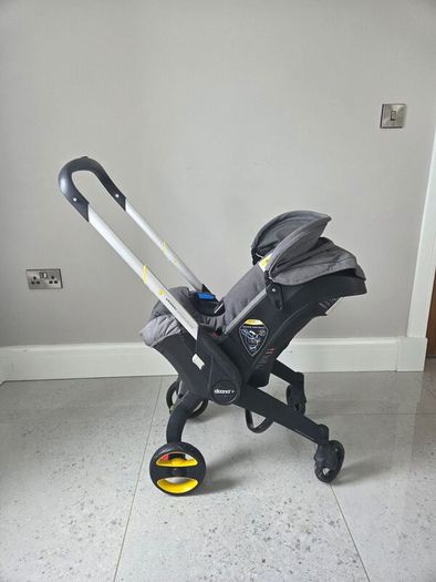 Doona carseat/buggy