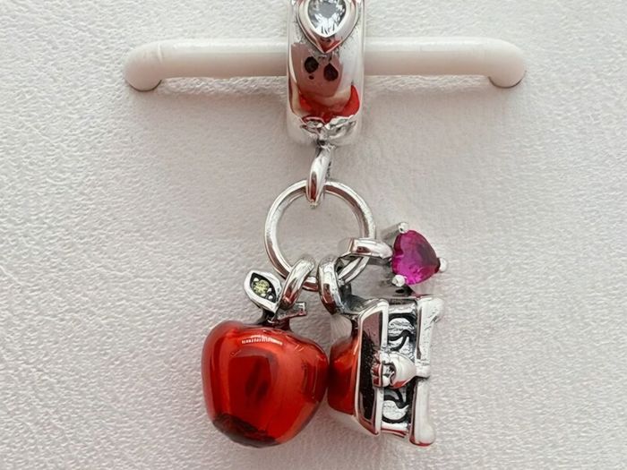 Pandora Disney Snow White apple and heart dangle charm