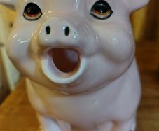 Ceramic Pig Container. Pale pink.