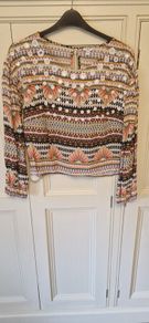 Guess top