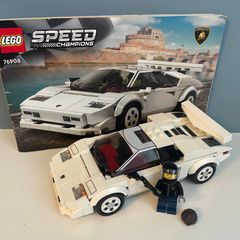 Lego set 76908 Lamborghini car