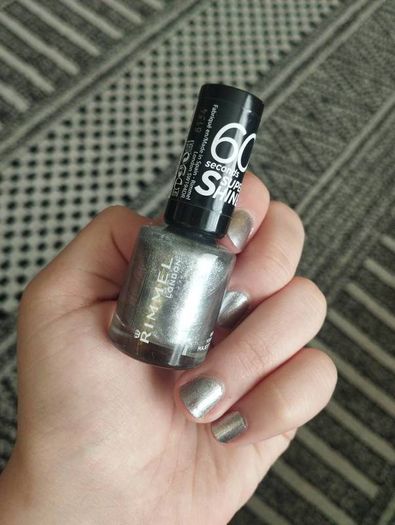 nail