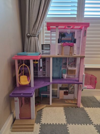 Barbie Dreamhouse