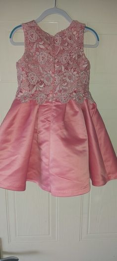 Girls occasionally dress 4years