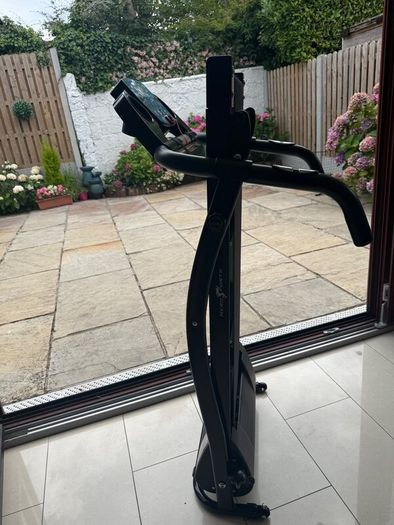 Nero Pro Folding Electric Treadmill + Mat  100