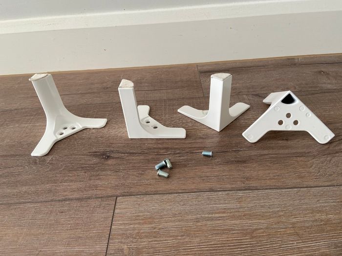 Four Ikea Nannarp Legs, White