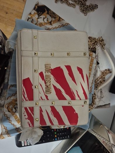 Moschino Bag with dust bag