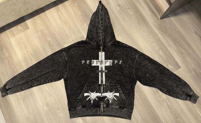 Designer zip-hoodie