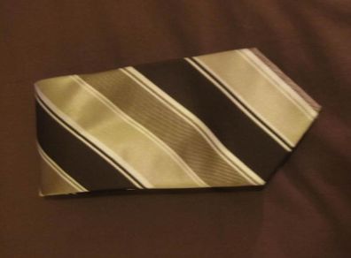 Tie 16