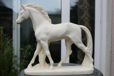 Vintage Greek Alabaster Statue Sculpture Art Figure 10 Inch x 9 Inch Tall Made in Greece