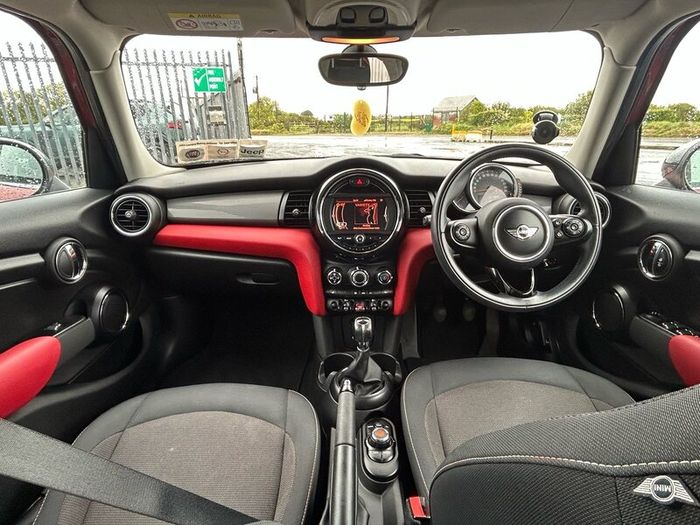 2015 Mini Cooper D 81,000 KM NCT 07/27 Tax 01/27!