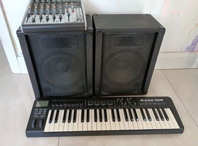 4 Channel mixer + Midi Keyboard + PA speakers