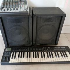 4 Channel mixer + Midi Keyboard + PA speakers