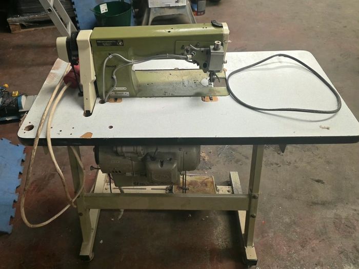 Rimoldi Industrial Sewing Machine 3 Phase Untested