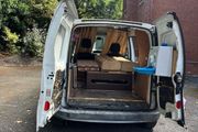 camper van Has solar panel roof vent Sink gas cooker 12 V microwave