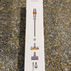 Dyson v15 detect absolute Brand New Sealed RRR 749