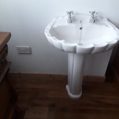white sink