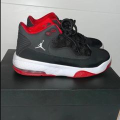 Jordan Max Aura 2 size 5