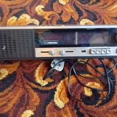 Vintage 1970s Ferguson Model 3196 4-Band Clock Radio (Wood