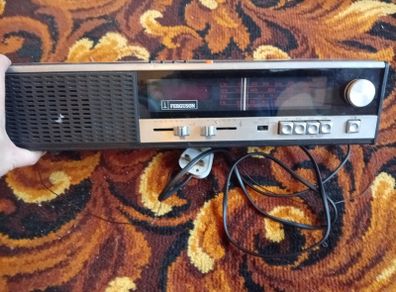Vintage 1970s Ferguson Model 3196 4-Band Clock Radio (Wood