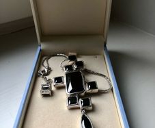 Newbridge necklace