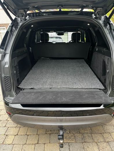2024 Land Rover Discovery HSE Comm. - Top Spec