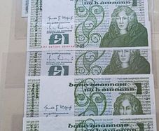 Selection of Irish  1 Punt Banknotes. Series 2 A and 4 B