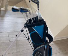 Golf sets for teenagers. Wilson golf set..almost brand new. Rrp 259euro
