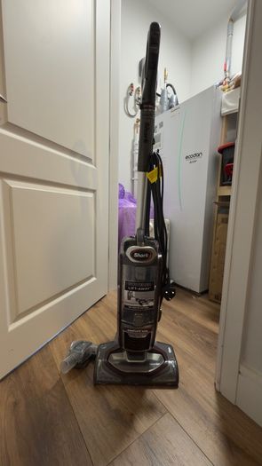 shark power lift vacuum