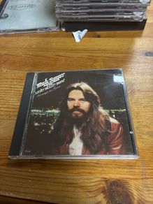 Bob Seger - Stranger In Town